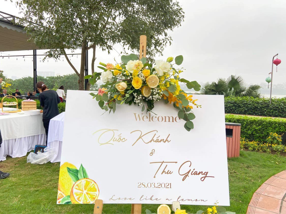 trang trí lễ cưới ngoài trời